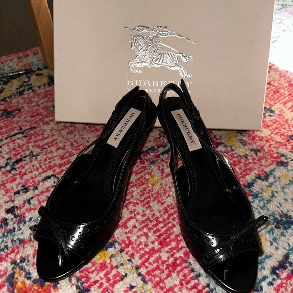 Black Leather Burberry Kitten Heels with Bow Size 38 - Picture 2 of 6